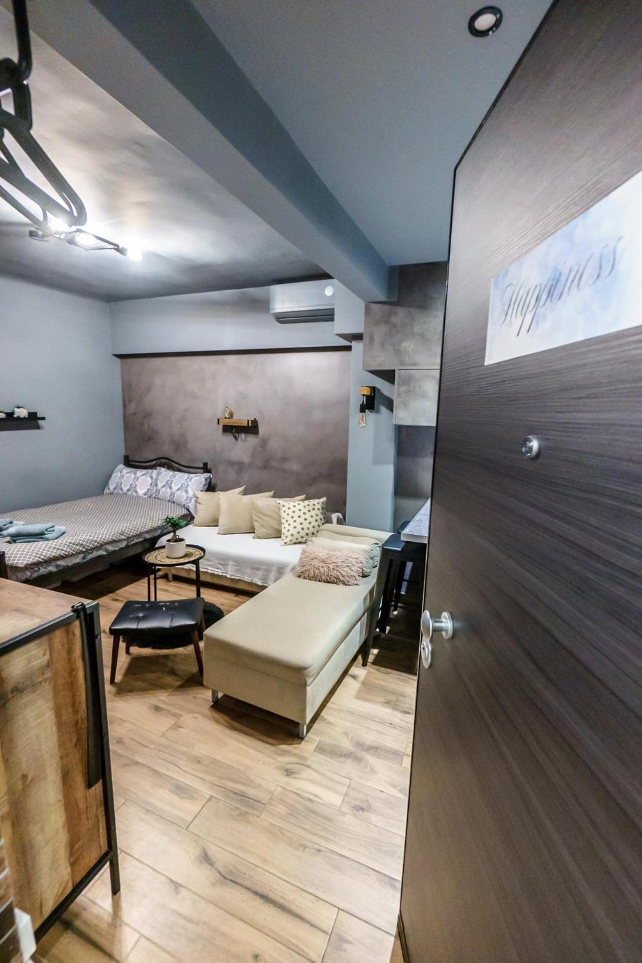 Happiness Studio With Terrace. Θεσσαλονίκη Εξωτερικό φωτογραφία
