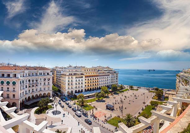 Happiness Studio With Terrace. Θεσσαλονίκη Εξωτερικό φωτογραφία